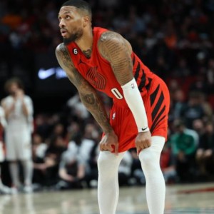 开云体育下载-超5支球队问价利拉德 开拓者寻戈贝尔式疯狂交易