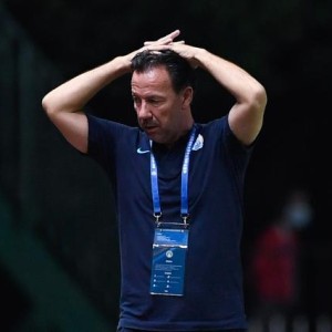 广州城净吞四弹跌出前4 范帅：接连被反击要总结