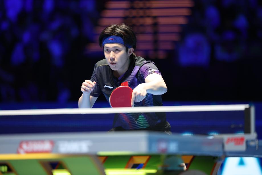 [图]国际乒联单打世界杯 王楚钦3-0卢伟晋级16强